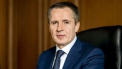 Вячеслав Гладков поздравил белгородских женщин с Днём матери