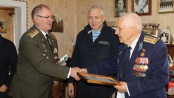 Полковник ВДВ Николай Галабир отметил 85-летие
