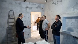 Владимир Жданов проконтролировал ход  восстановления домов