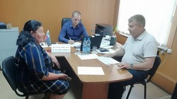 Андрей Гриднев провёл приём жителей в селе Большое Городище