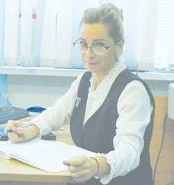 Учит находить истину. Людмила Донецкая открыла для учеников много нового